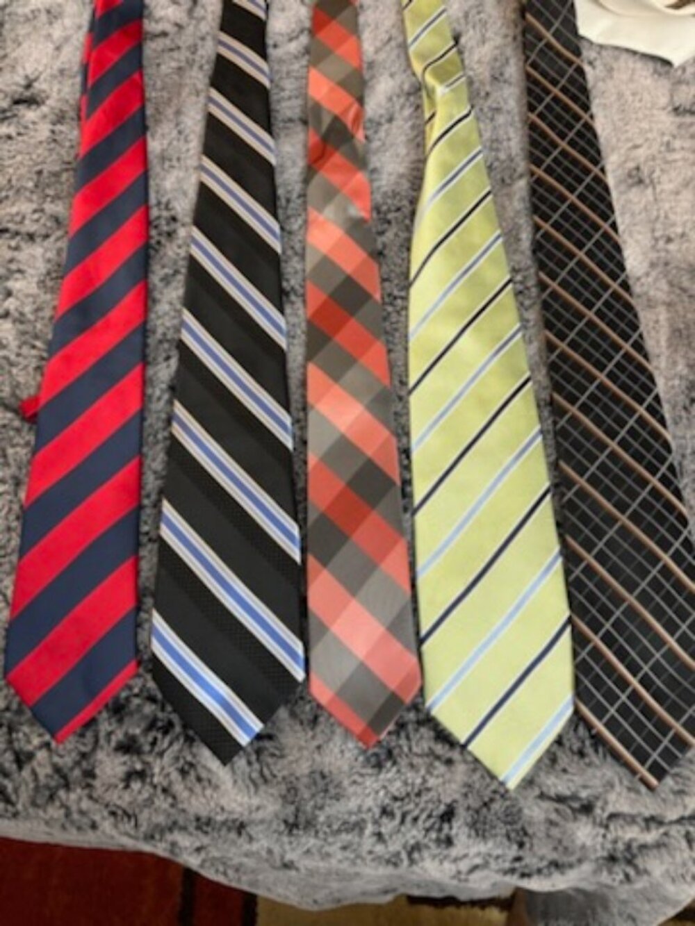 (5) Business Casual Ties